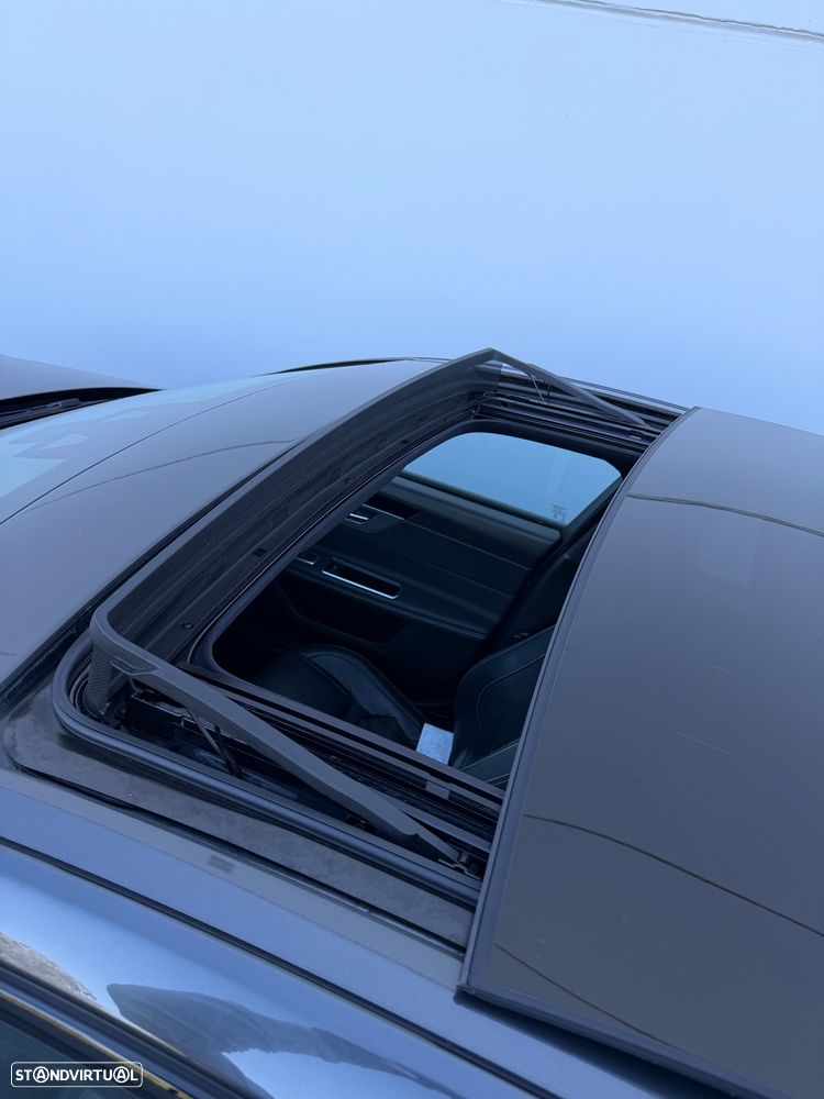 Jaguar XF 3.0 TDV6 R-Sport - 6