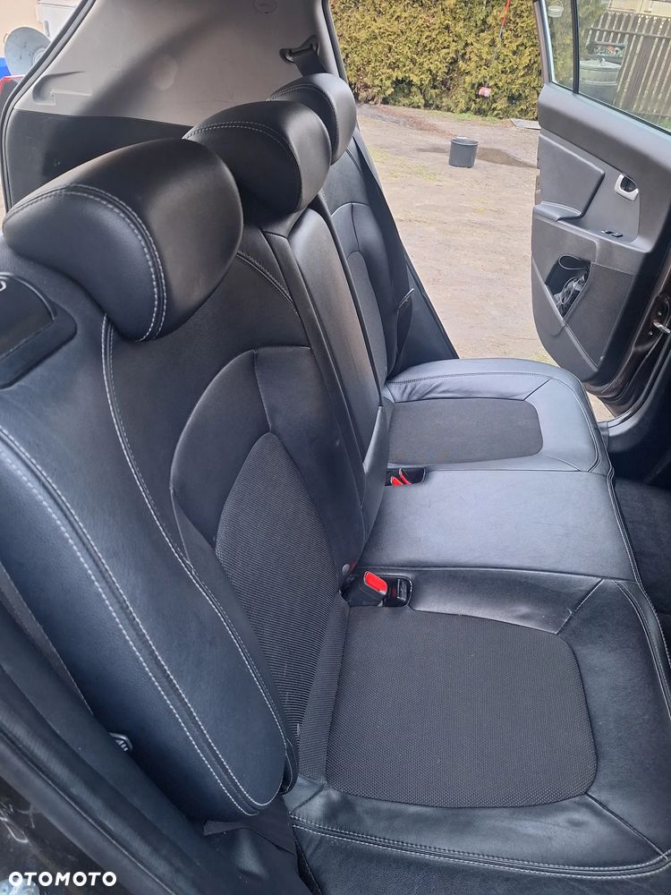 Kia Sportage 2.0 CRDI 2WD Spirit - 12