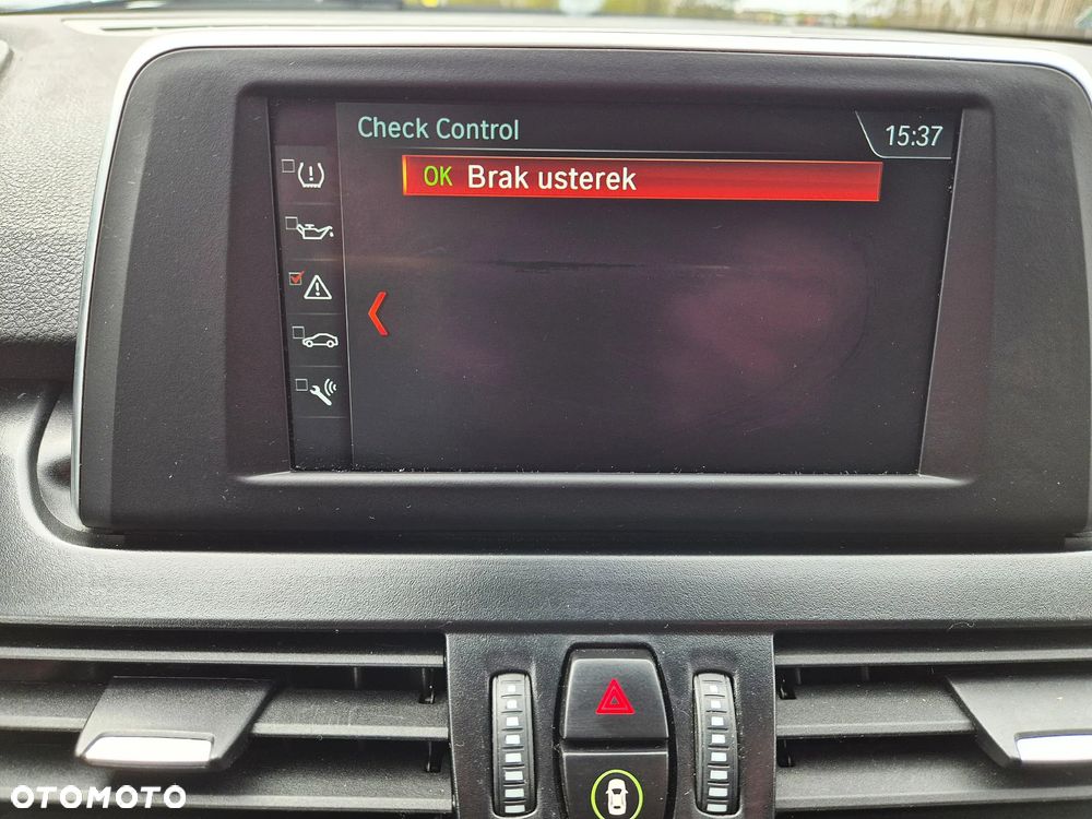 BMW Seria 2 218i - 25