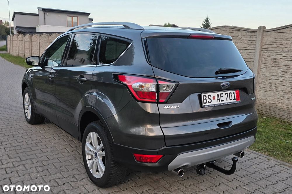 Ford Kuga - 8