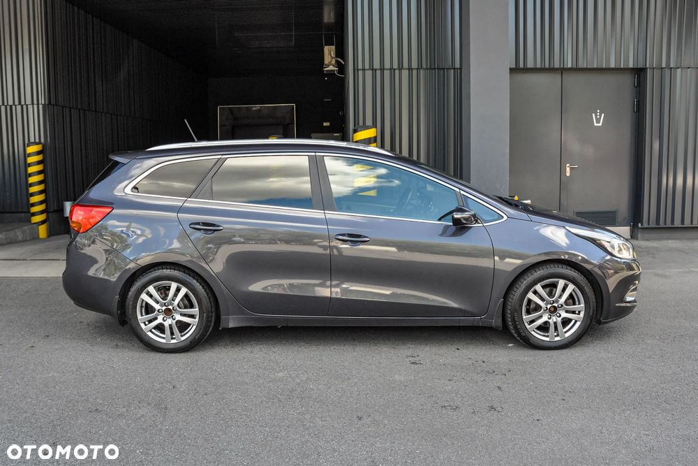 Kia Ceed - 5