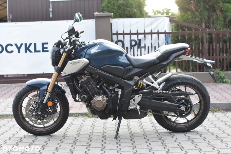 Honda CB - 22