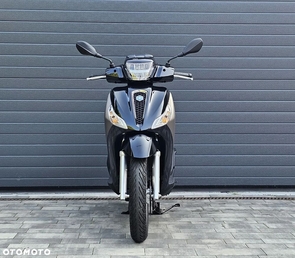 Piaggio Medley - 3