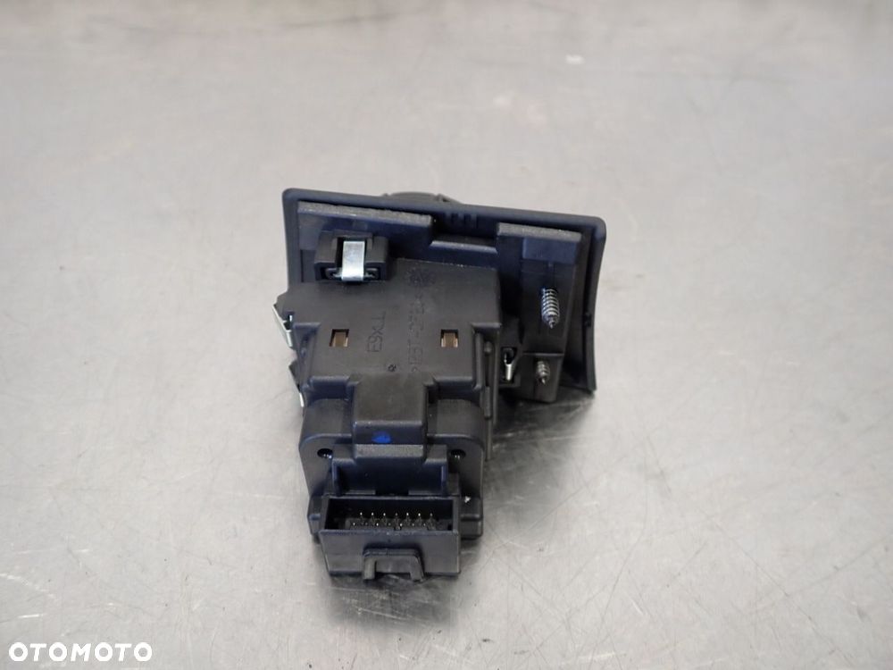 STACYJKA BMW E91  6954719-10 - 2