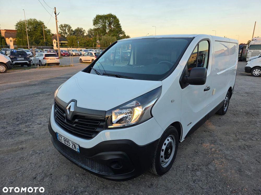 Renault TRAFIC - 1