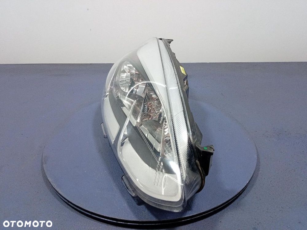 FORD FIESTA MK8 17- REFLEKTOR PRAWY PRZÓD LAMPA H1BB-13W029-AD - 2