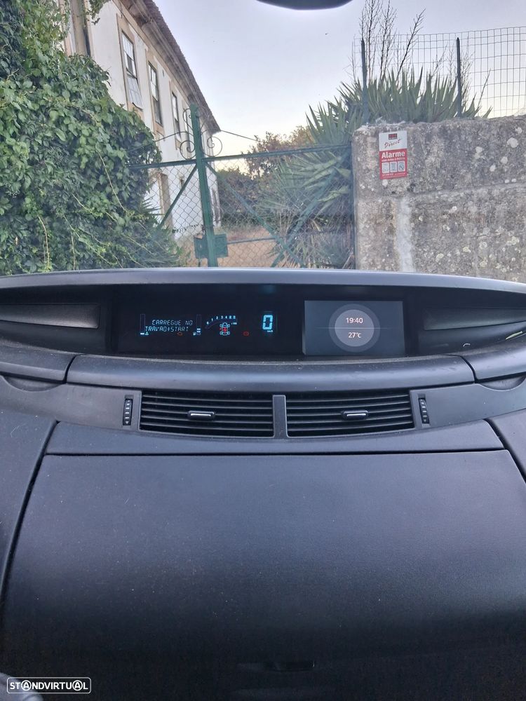 Renault Espace 2.0 dCi Luxe 5L - 13