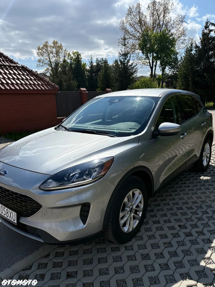 Ford Kuga - 11