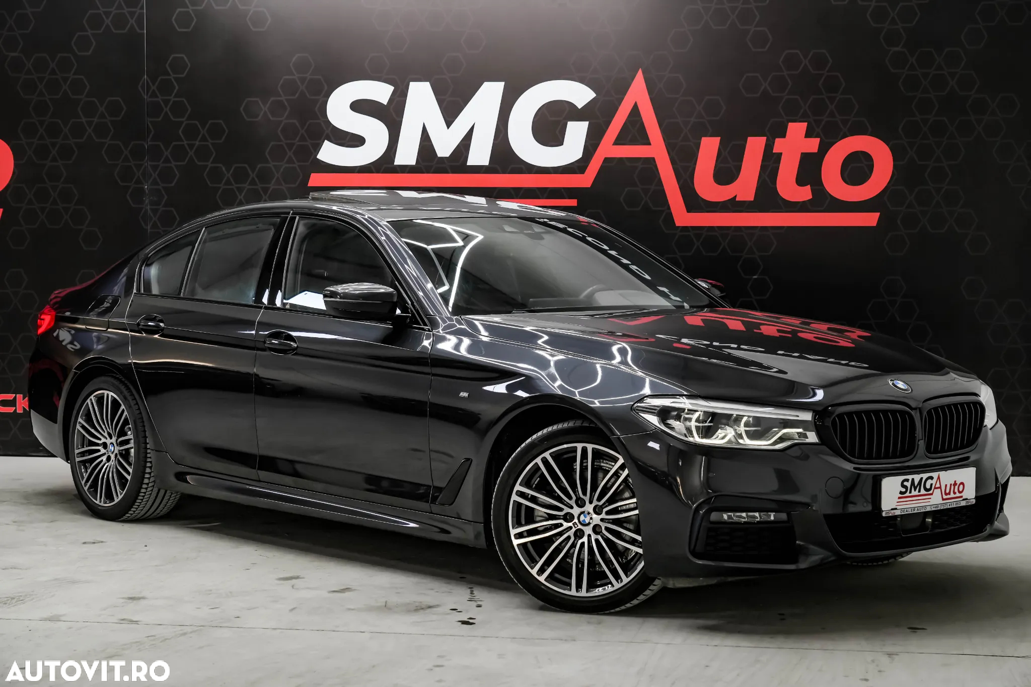 BMW Seria 5 520i AT - 28