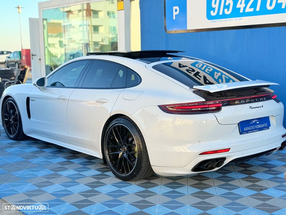 Porsche Panamera - 3
