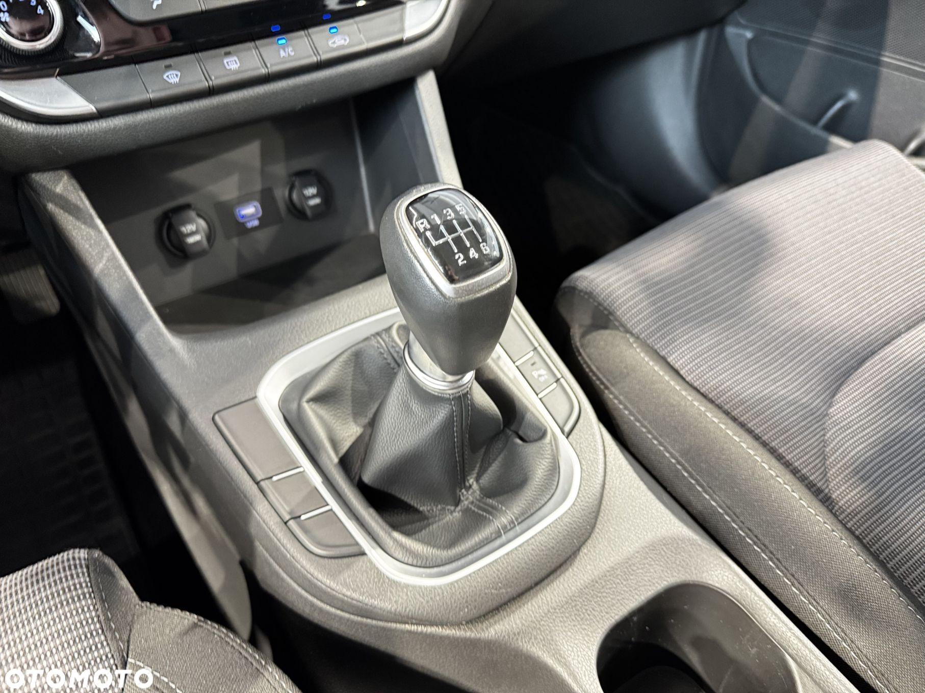 Hyundai i30 - 23