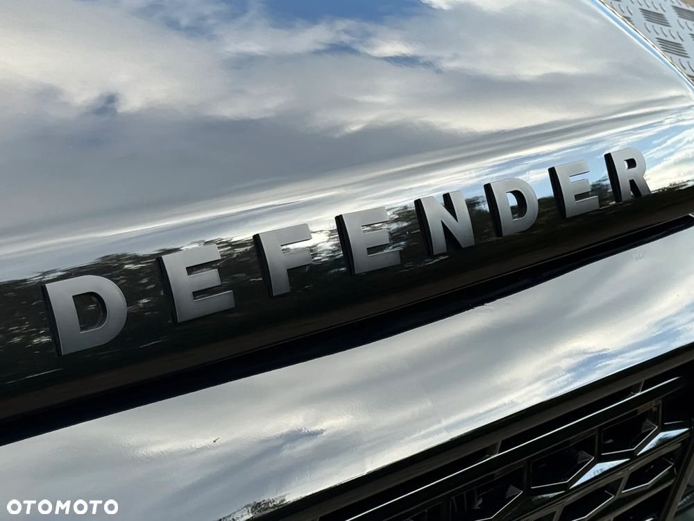 Land Rover Defender 110 2.2 TD4 SE Utility - 13