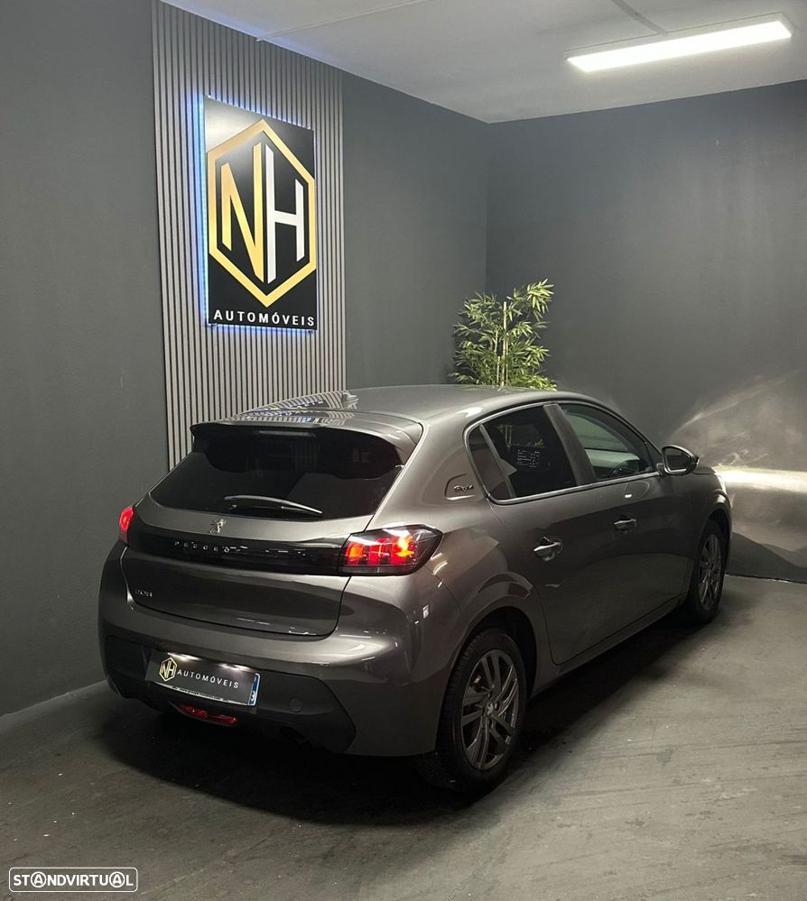 Peugeot 208 1.2 PureTech Allure EAT6 - 4