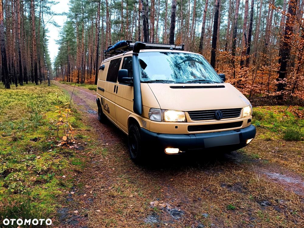Volkswagen Transporter - 1