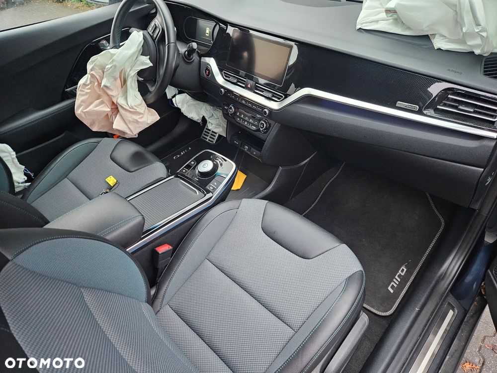 Kia Niro e-Niro 64kWh M - 1