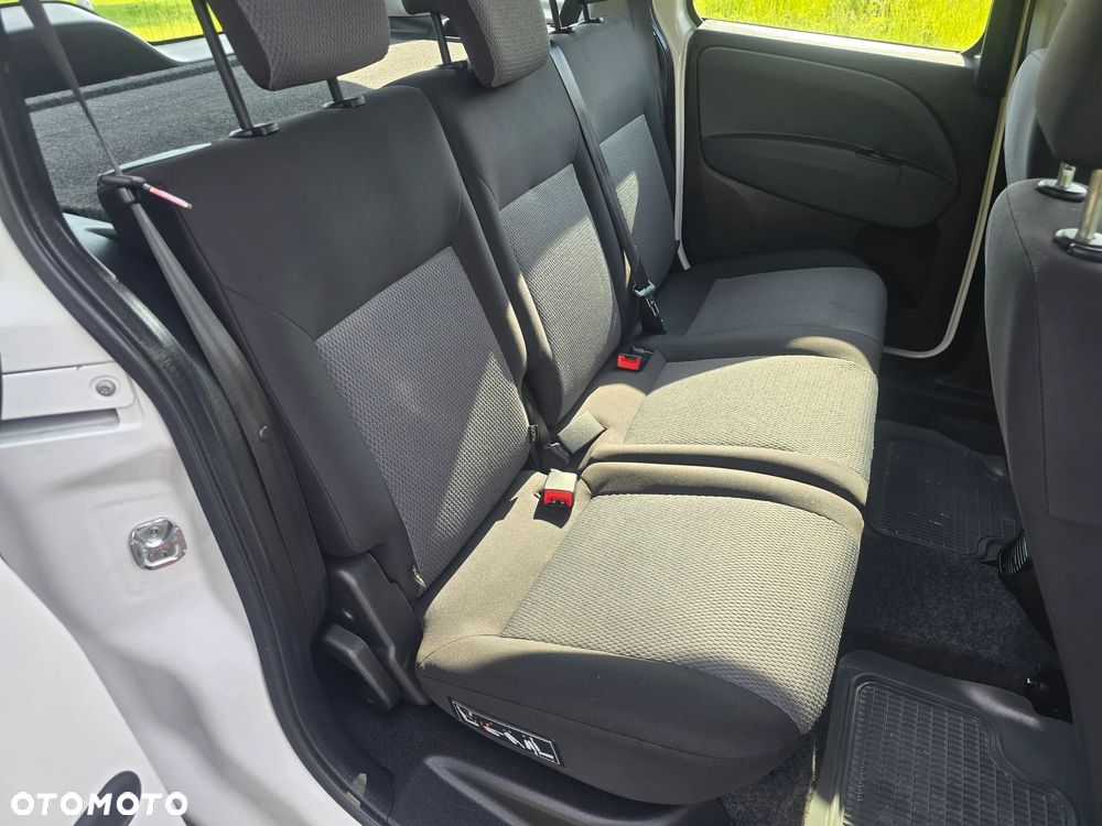 Fiat Doblo 1.3 Multijet 16V Active - 18
