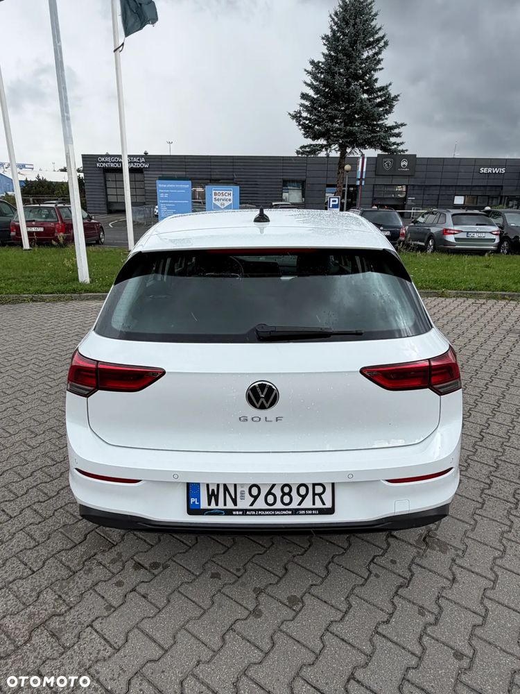 Volkswagen Golf - 6