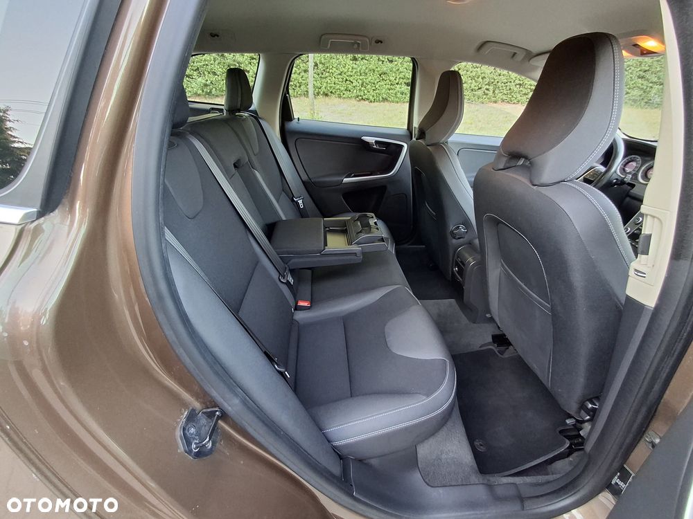 Volvo XC 60 - 8