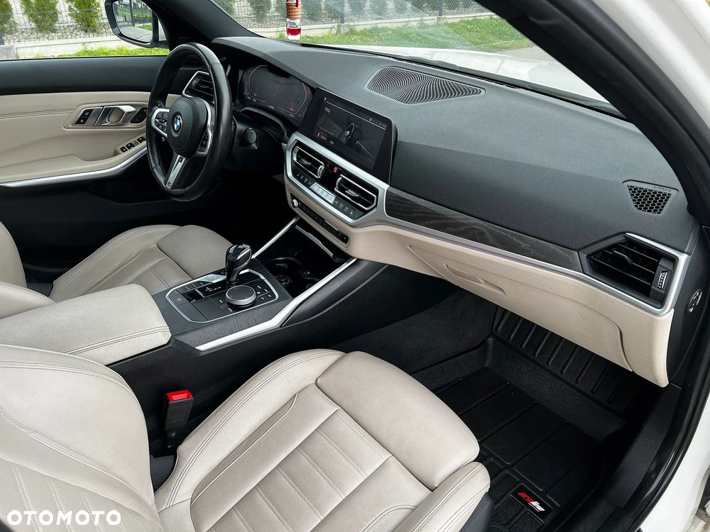 BMW Seria 3 320d xDrive Sport Line Shadow sport - 24