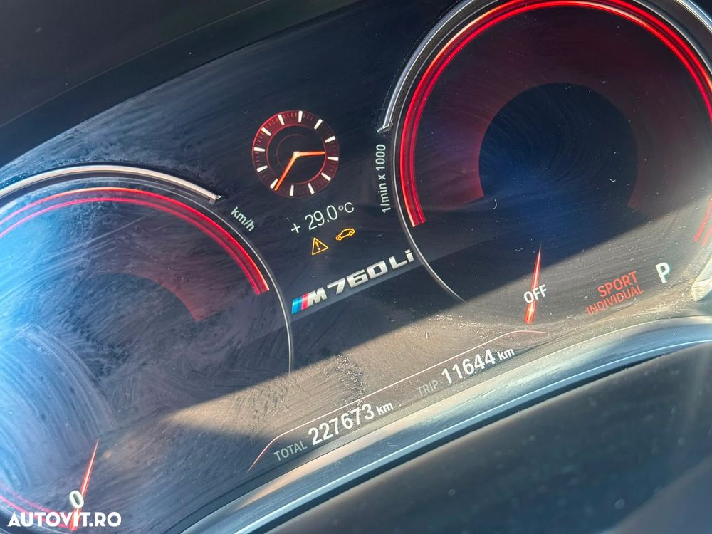 BMW M7 M760Li xDrive - 10