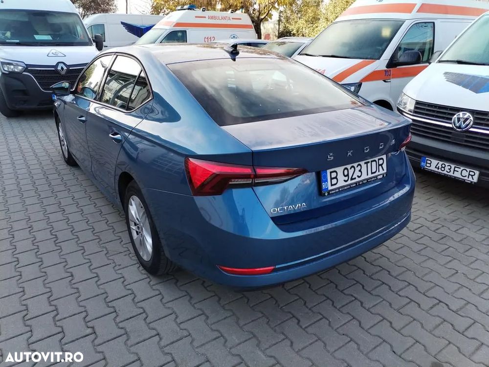 Skoda Octavia 2.0 TDI Ambition - 2