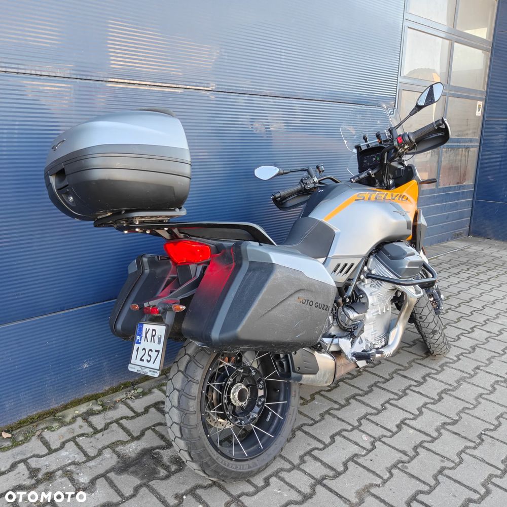 Moto Guzzi Stelvio - 3