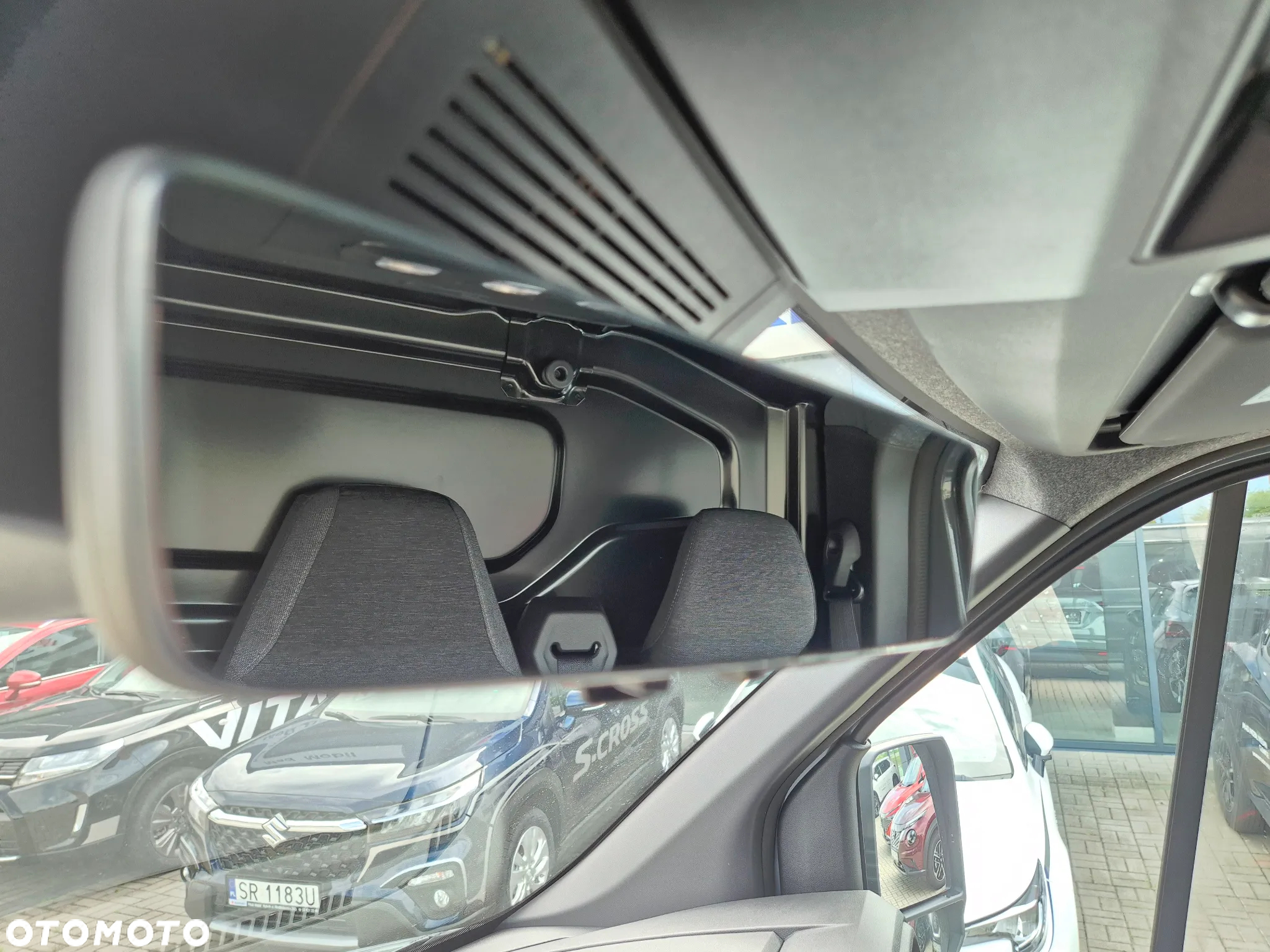 Nissan Interstar - 15