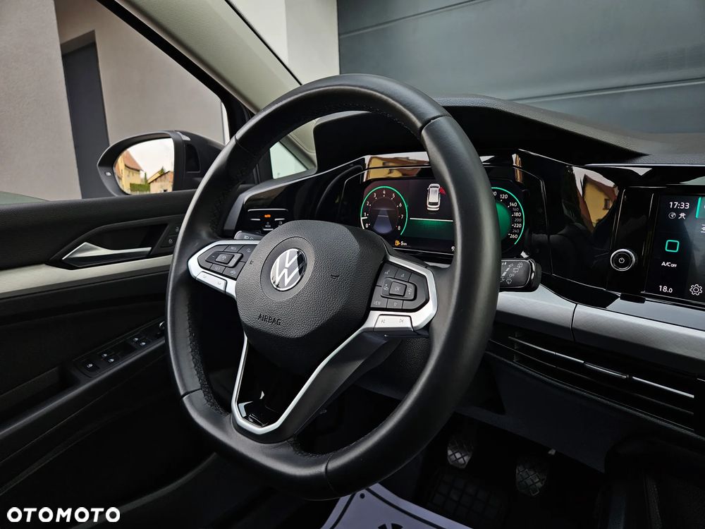 Volkswagen Golf 1.5 TSI EVO Life - 16