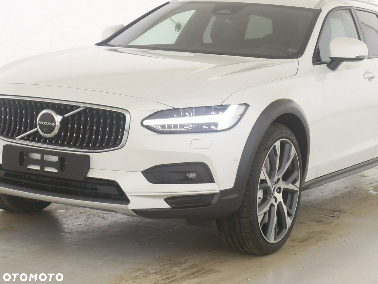 Volvo V90 Cross Country B4 D AWD Ultimate - 8