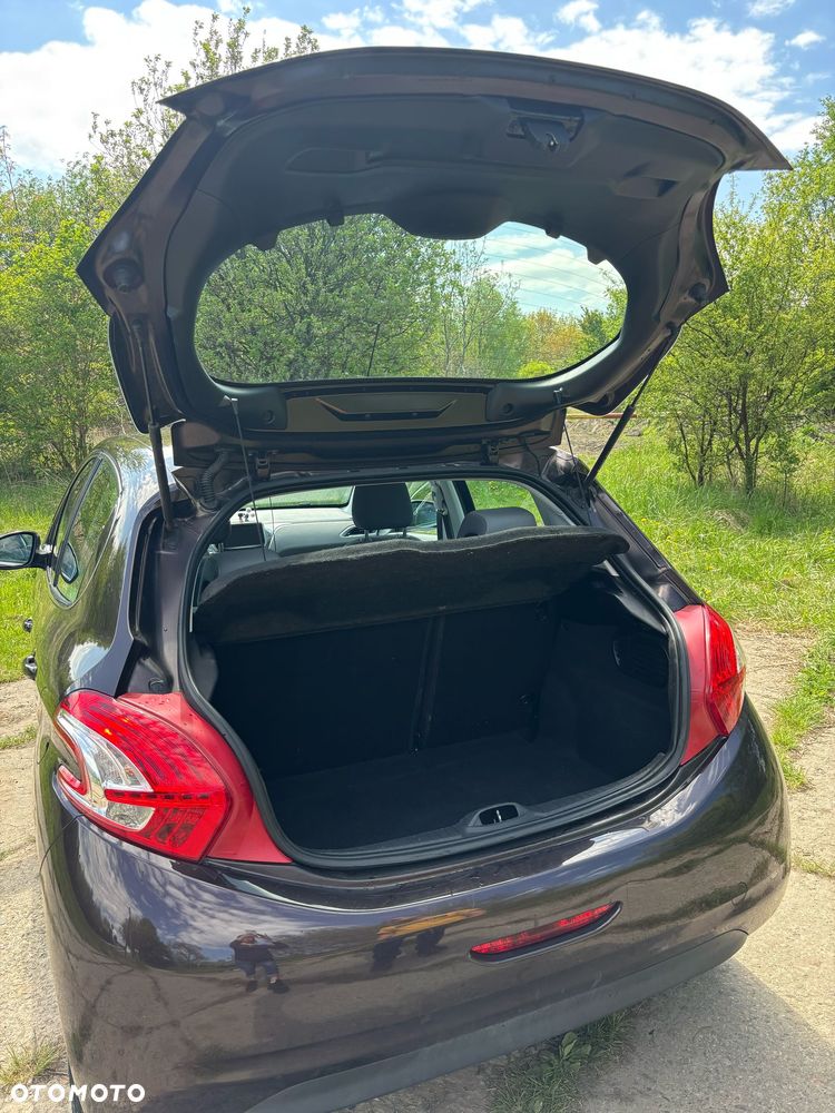 Peugeot 208 - 7