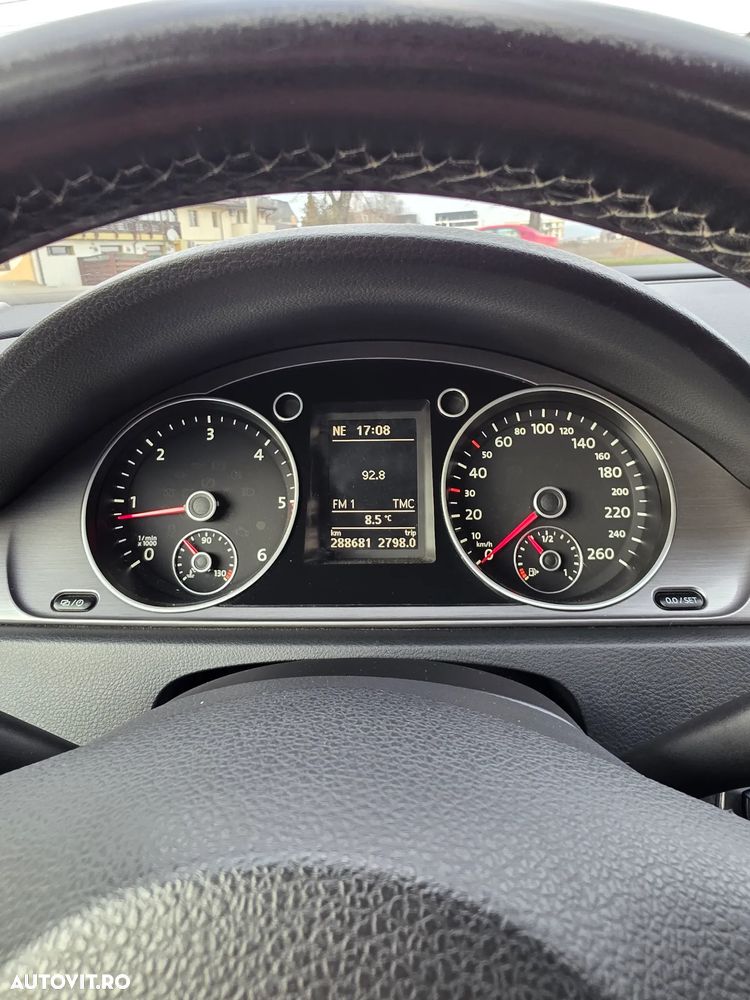 Volkswagen Passat 1.6 TDI BlueMotion Technology Trendline - 9