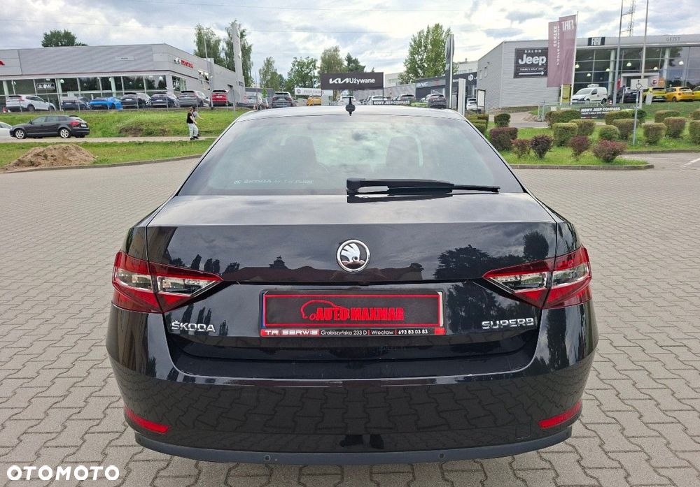 Skoda Superb - 11