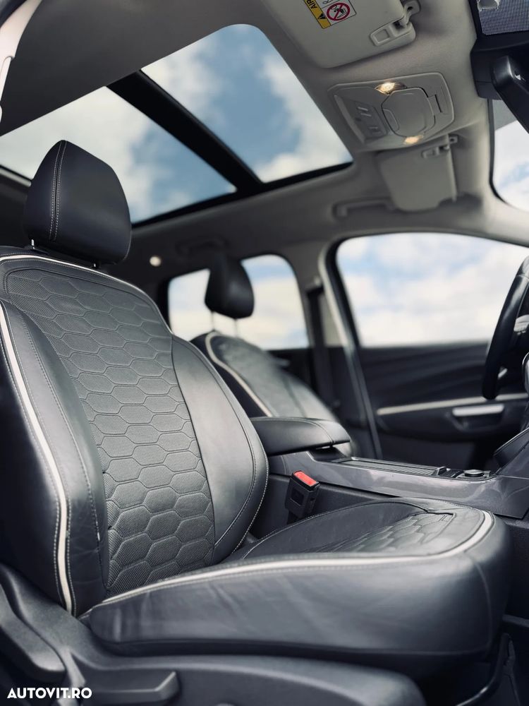 Ford Kuga 2.0 TDCi 4x4 Aut. Vignale - 14