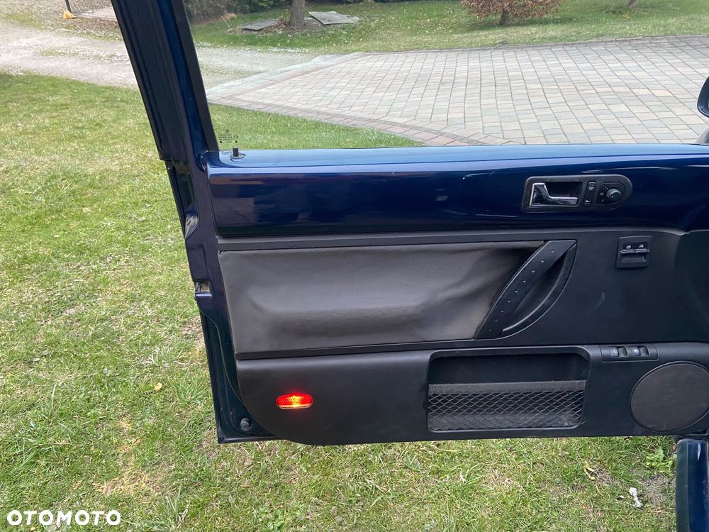 Volkswagen New Beetle 1.6 - 17