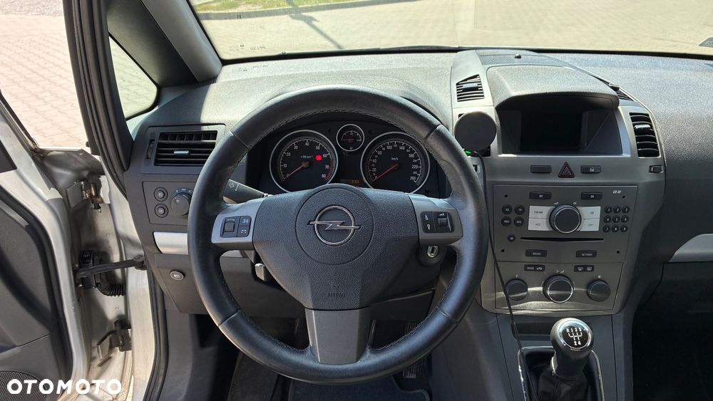 Opel Zafira 1.8 Enjoy - 8