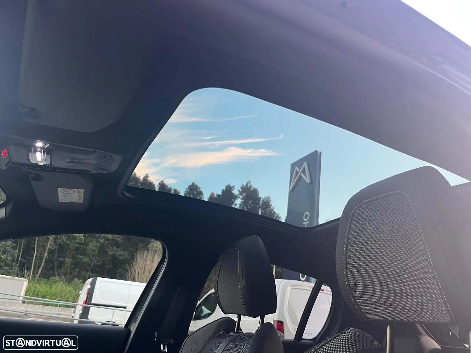 Peugeot 208 1.2 Hybrid GT e-DCS6 - 13