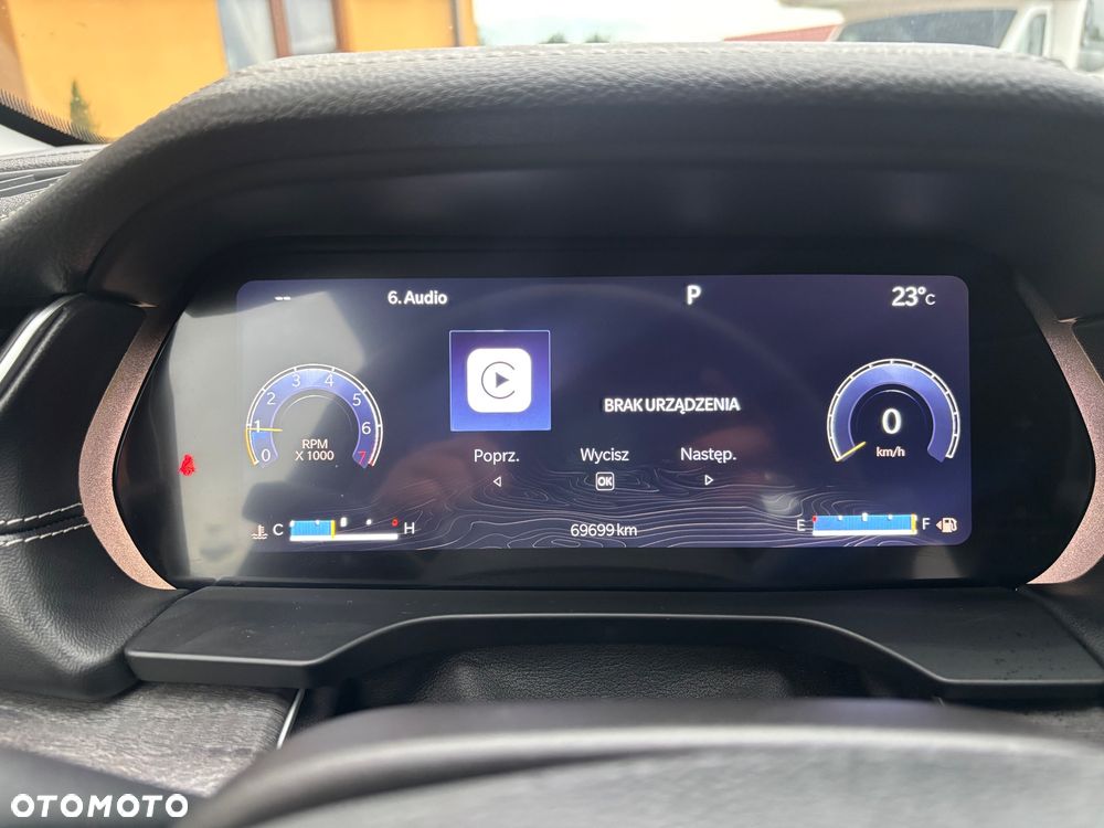 Jeep Grand Cherokee - 10