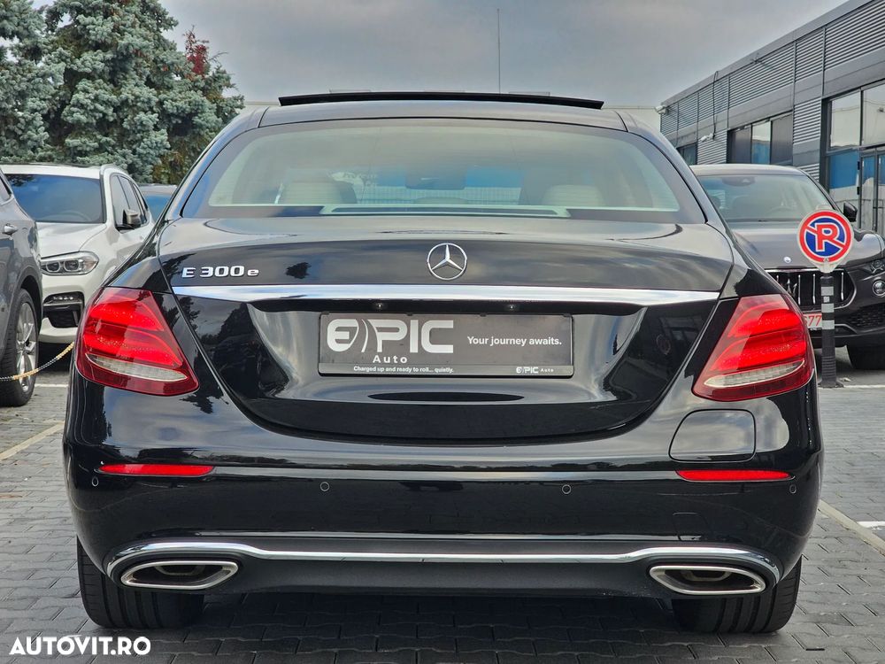 Mercedes-Benz E 300 9G-TRONIC Avantgarde - 9