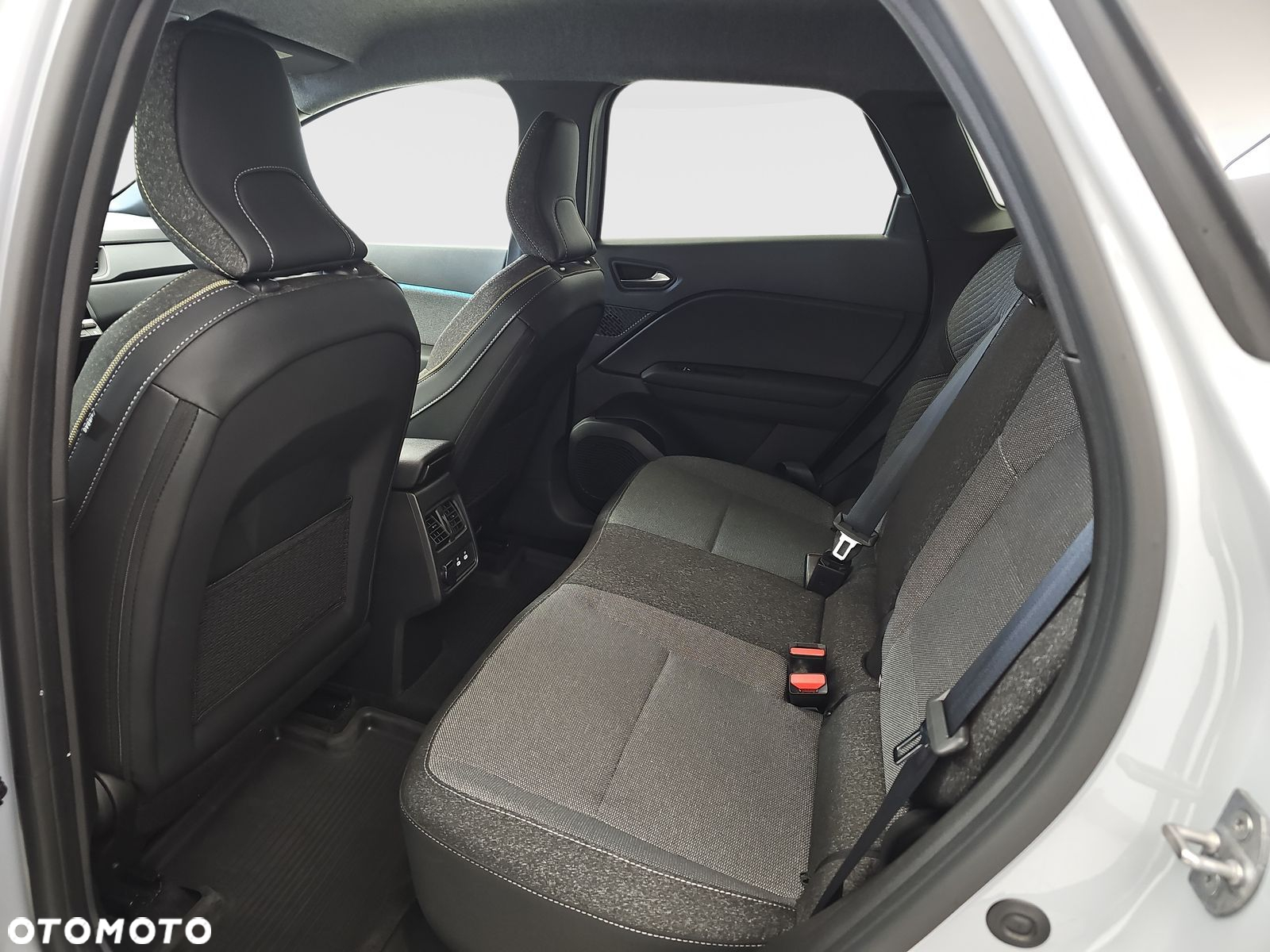 Renault Symbioz 1.6 E-Tech Full Hybrid 145 Techno - 31