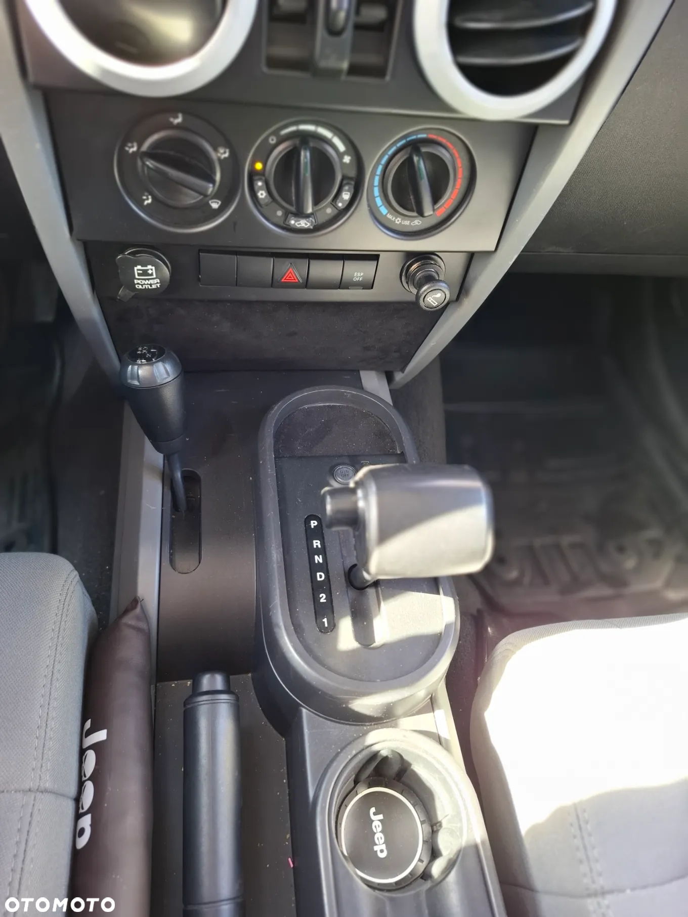 Jeep Wrangler - 13