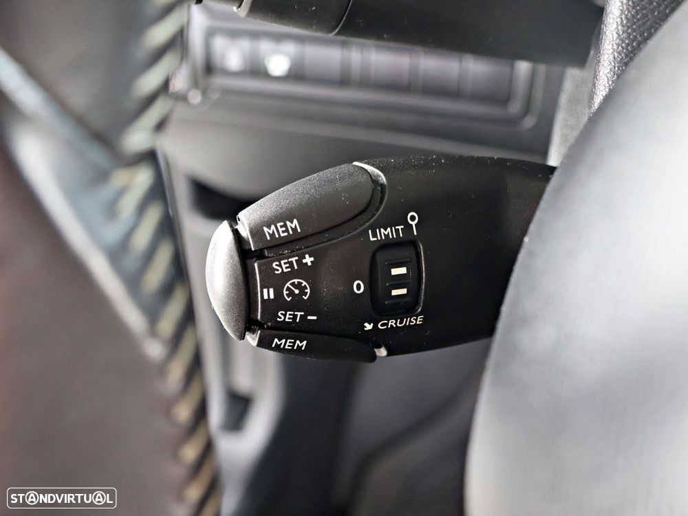 Peugeot 308 1.6 BlueHDi Active J17 - 43