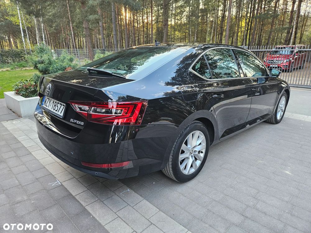 Skoda Superb 2.0 TDI Style - 16