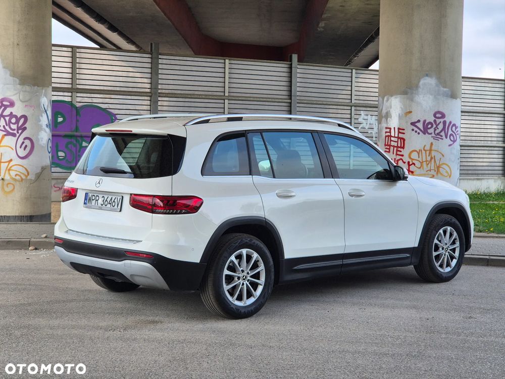 Mercedes-Benz GLB 200 7G-DCT - 2