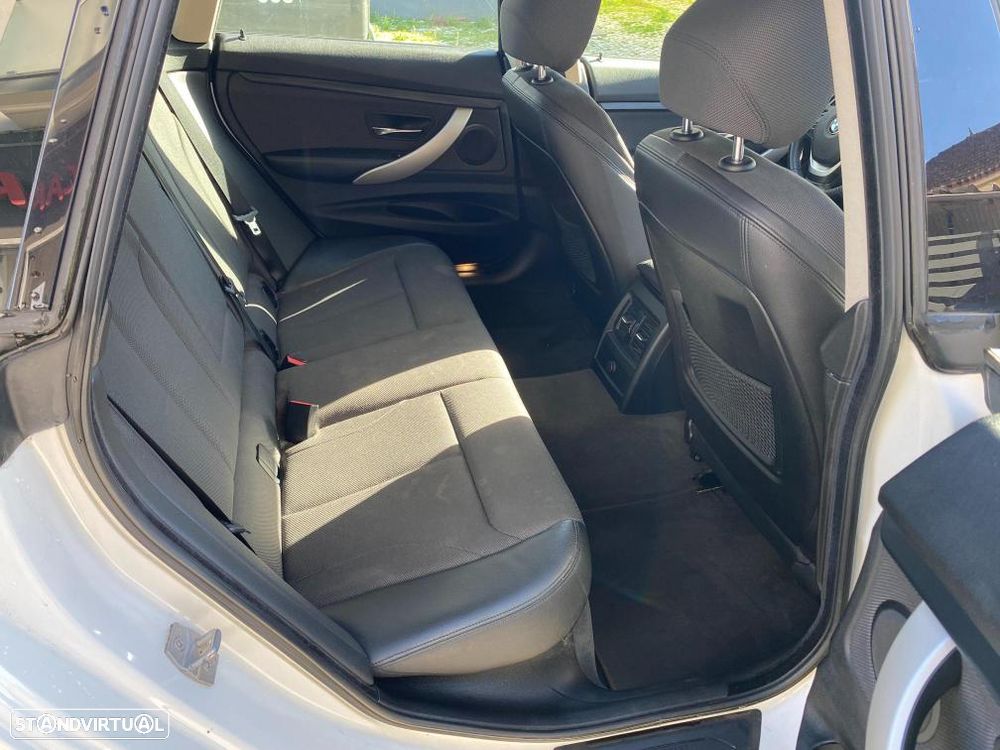 BMW 320 Gran Turismo d xDrive Sport-Aut. - 30