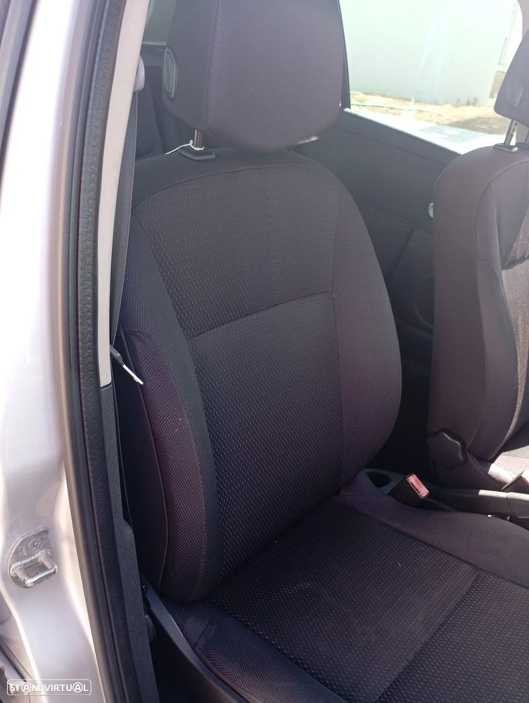 Renault Clio Break - 12