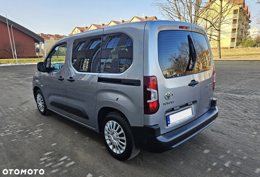 Toyota Proace City Verso 1.5 D-4D Family - 3