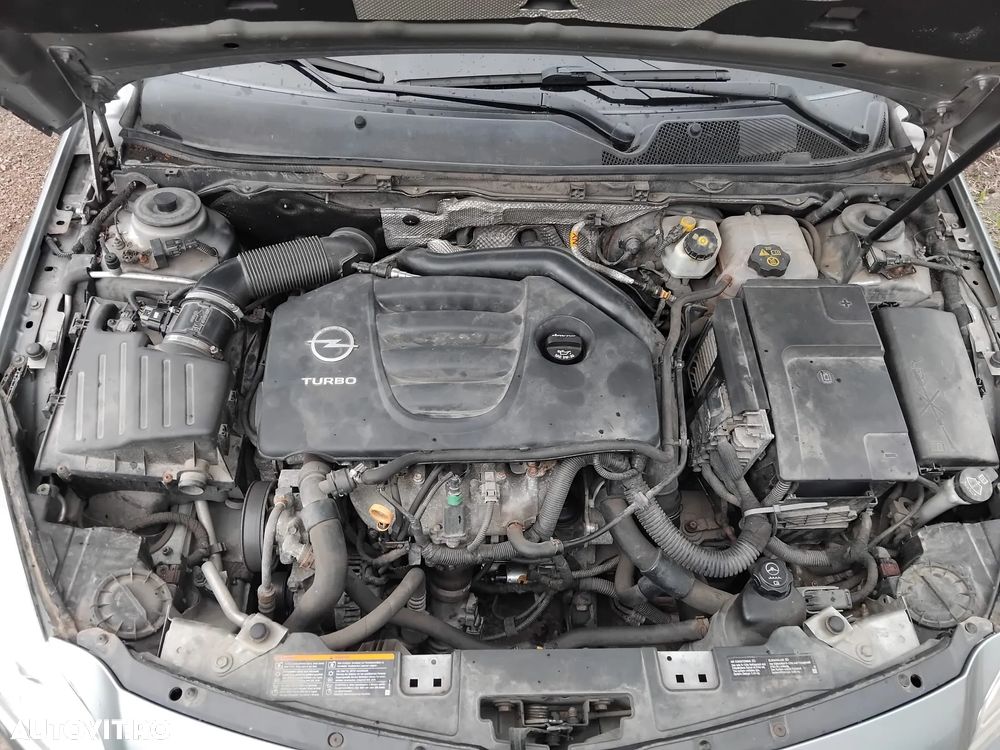 Opel Insignia 2.0 Turbo 4x4 Sport Aut. - 8