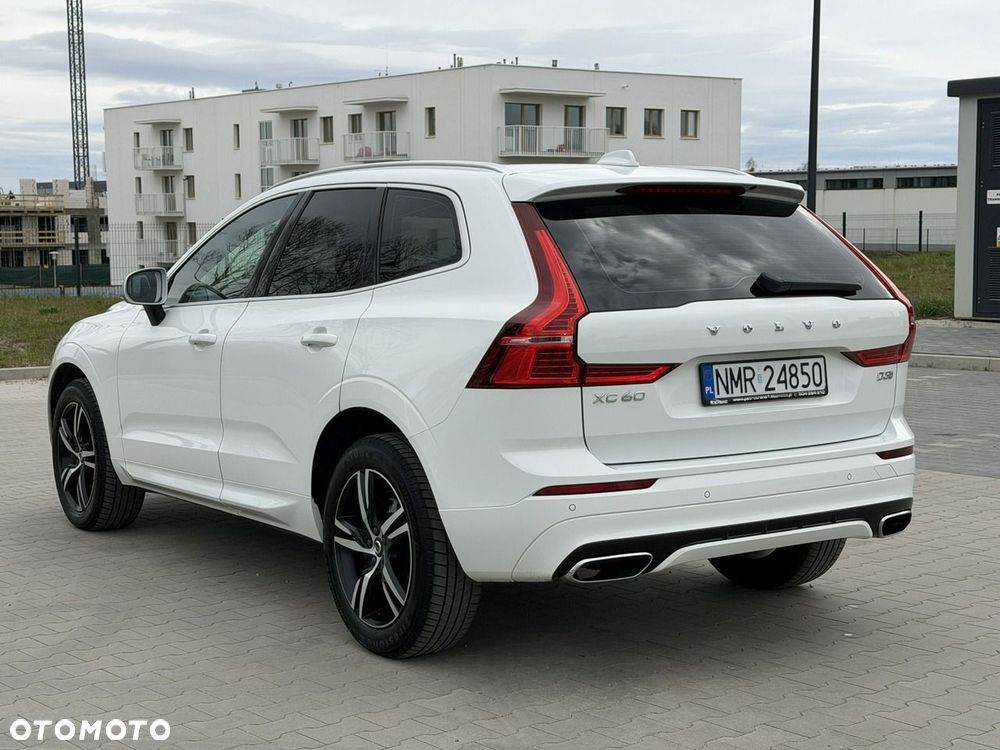 Volvo XC 60 D3 R-Design - 9