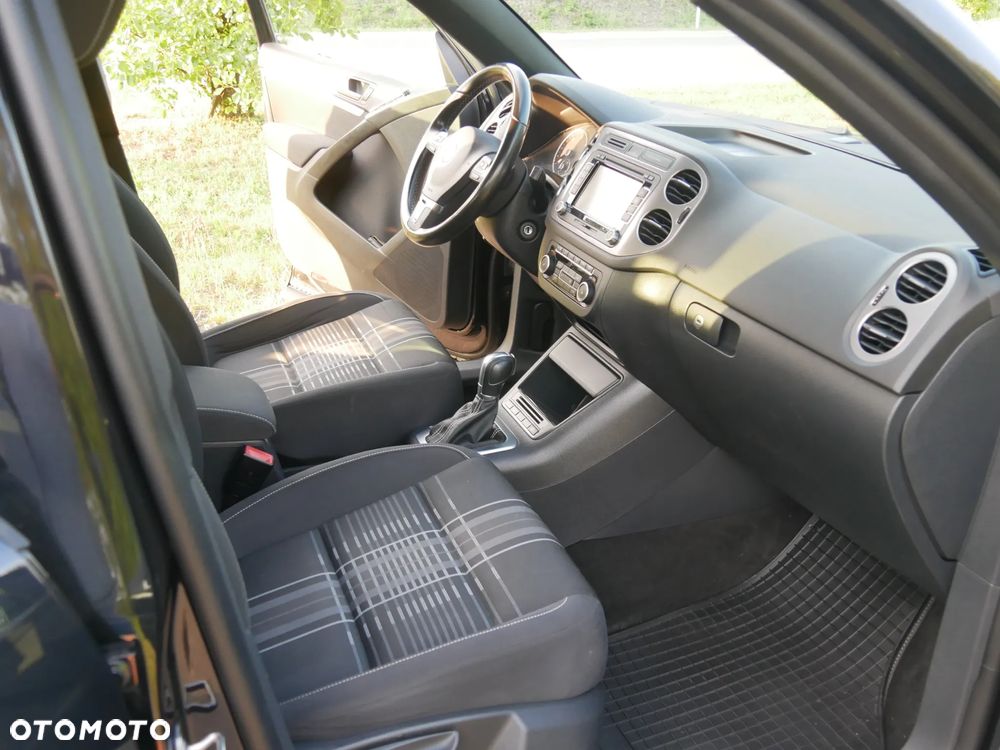 Volkswagen Tiguan 2.0 TDI DPF 4Motion BlueMotion Technology DSG Lounge Track & Style - 17