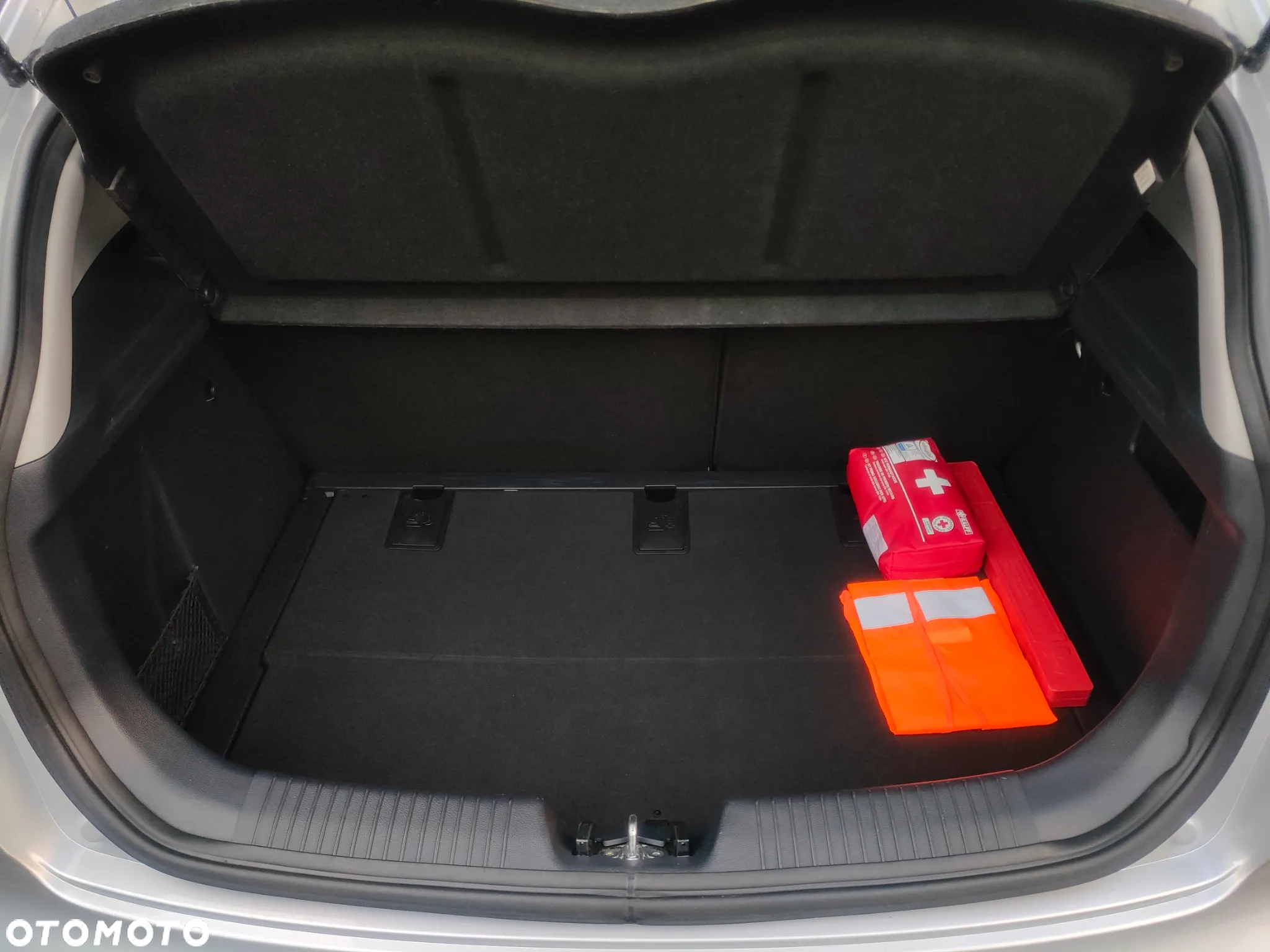 Kia Rio 1.2 Attract - 13